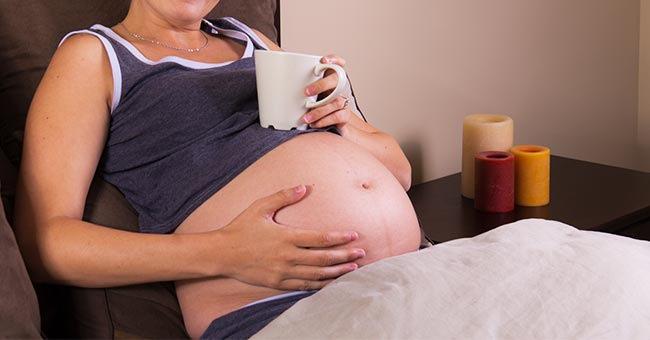 女性及其伴侶的咖啡因過度攝取 皆可能提高流產機率