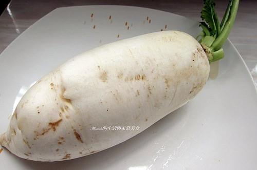 不加一滴調味料！達人教你做止咳抗感冒蘿蔔蒜頭雞湯