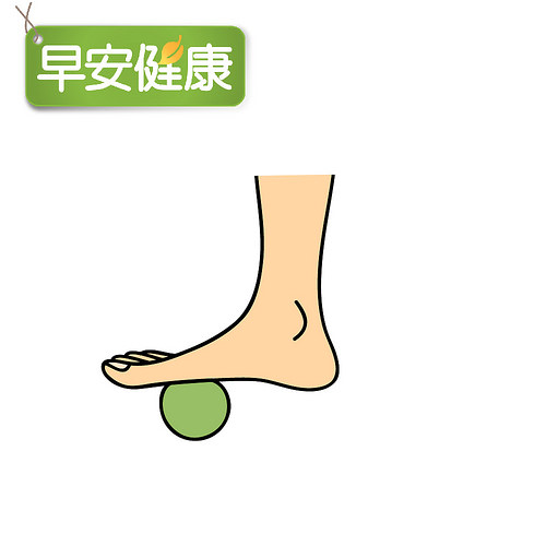 踩球按摩腳底避免足底筋膜炎