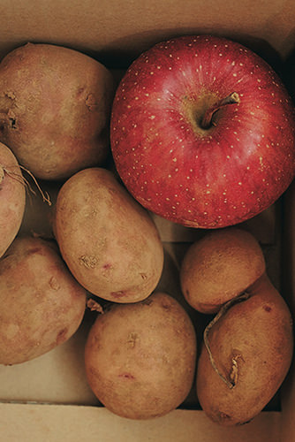 馬鈴薯保鮮：放入蘋果，預防馬鈴薯發芽