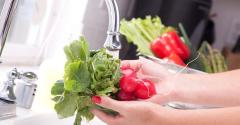 【安心食材】副食品專家教你這樣洗菜、挑菜，不怕有農藥！