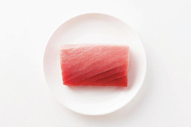 富含色胺酸的食物：紅肉魚