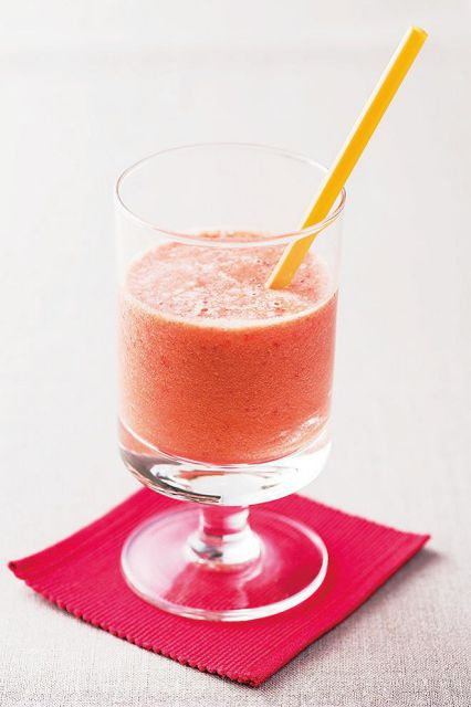 改善憂鬱飲食：春季草莓番茄汁
