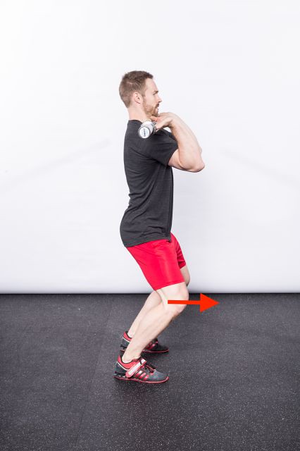 深蹲時膝蓋優先的移動方式可能增加受傷風險。