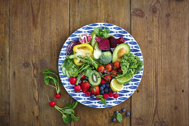 三低一高調整飲食 多攝取蔬果好菌打好腸胃健康基礎