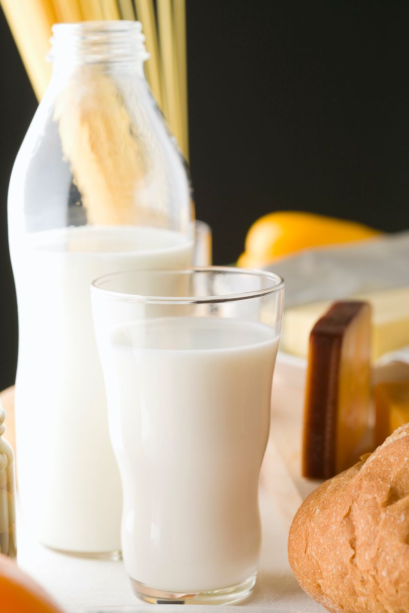 喝牛奶有助抑制膽固醇作用