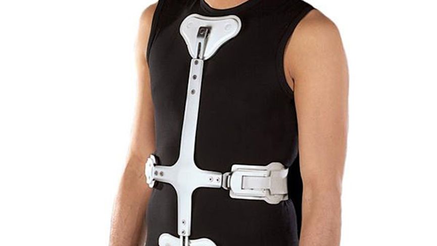 Jewett式背架，可用於固定胸腰椎壓迫性骨折之脊柱，減少脊柱壓力
