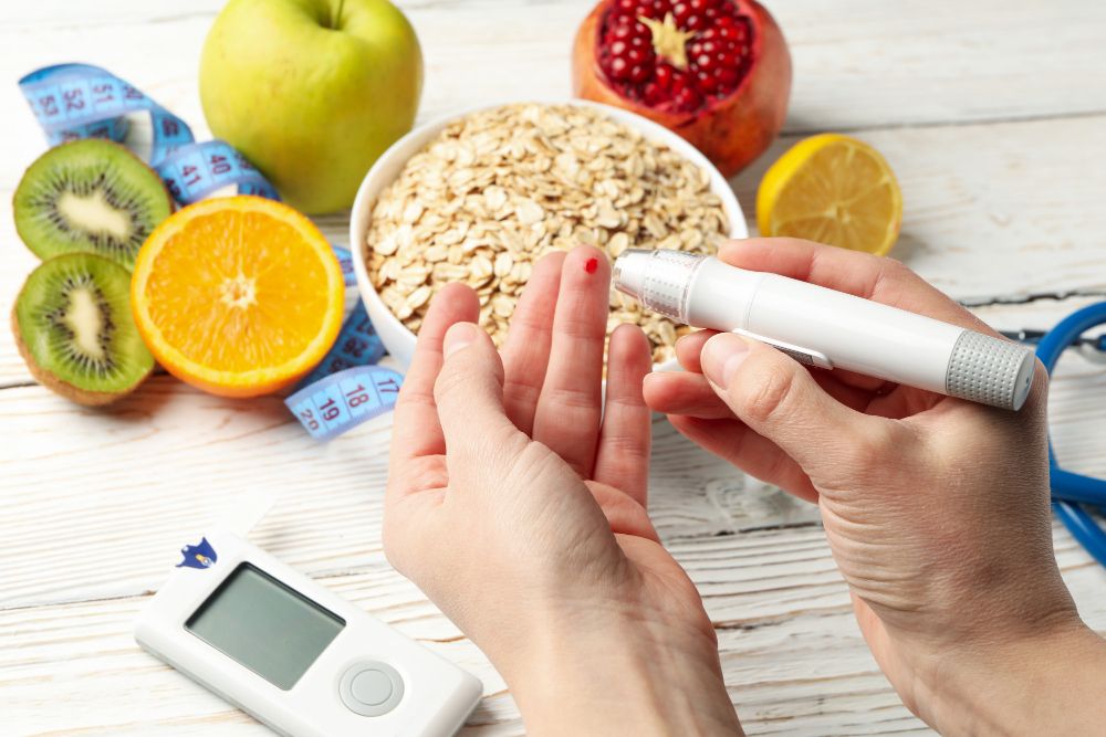 圖說：預防糖尿病神經病變與併發症除了透過飲食控制血糖，也可以補充GLA、EPA、DHA、葉黃素等營養素