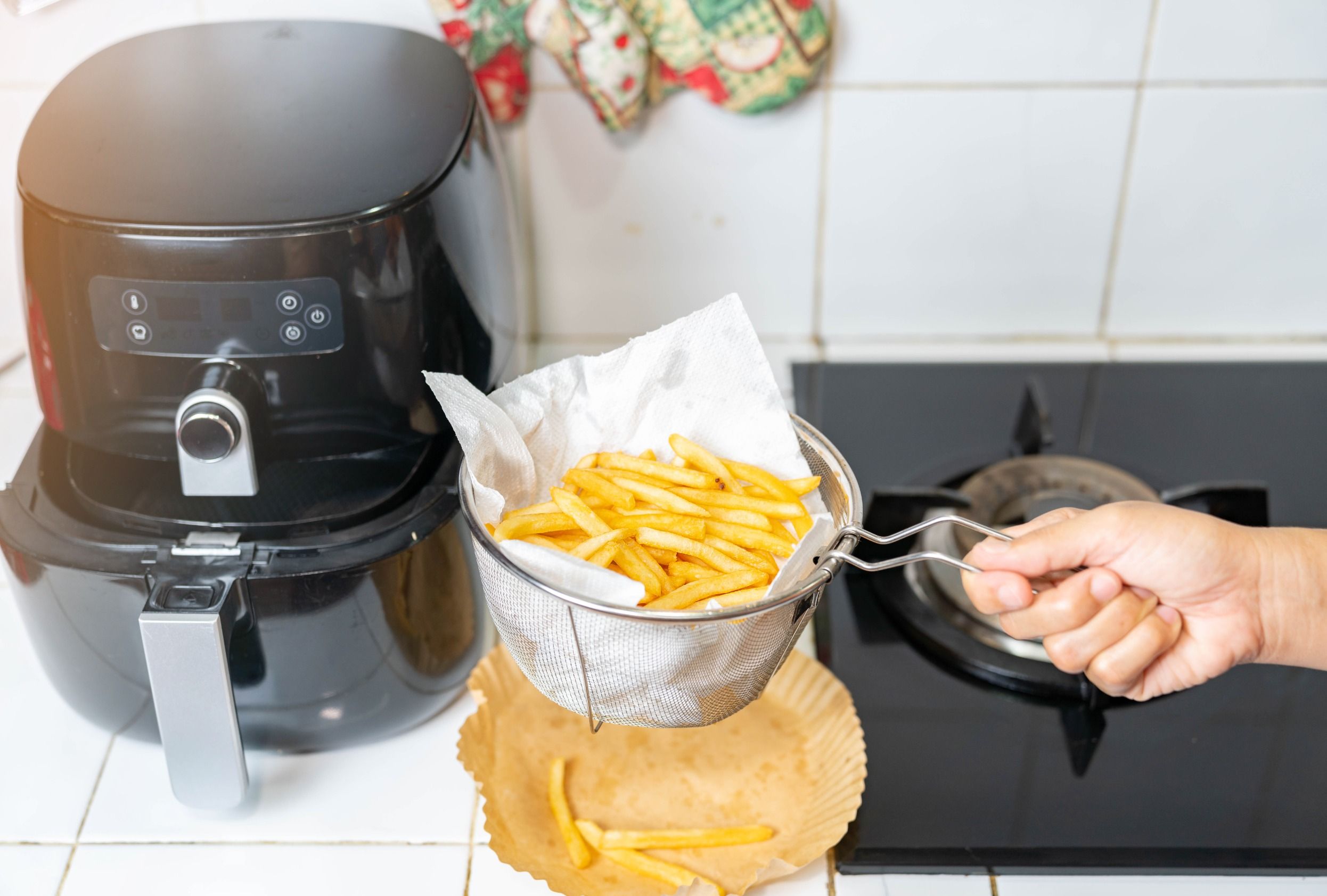 許多人會使用廚房紙巾來吸附多餘油脂，卻忽略了可能引發的食安危機。