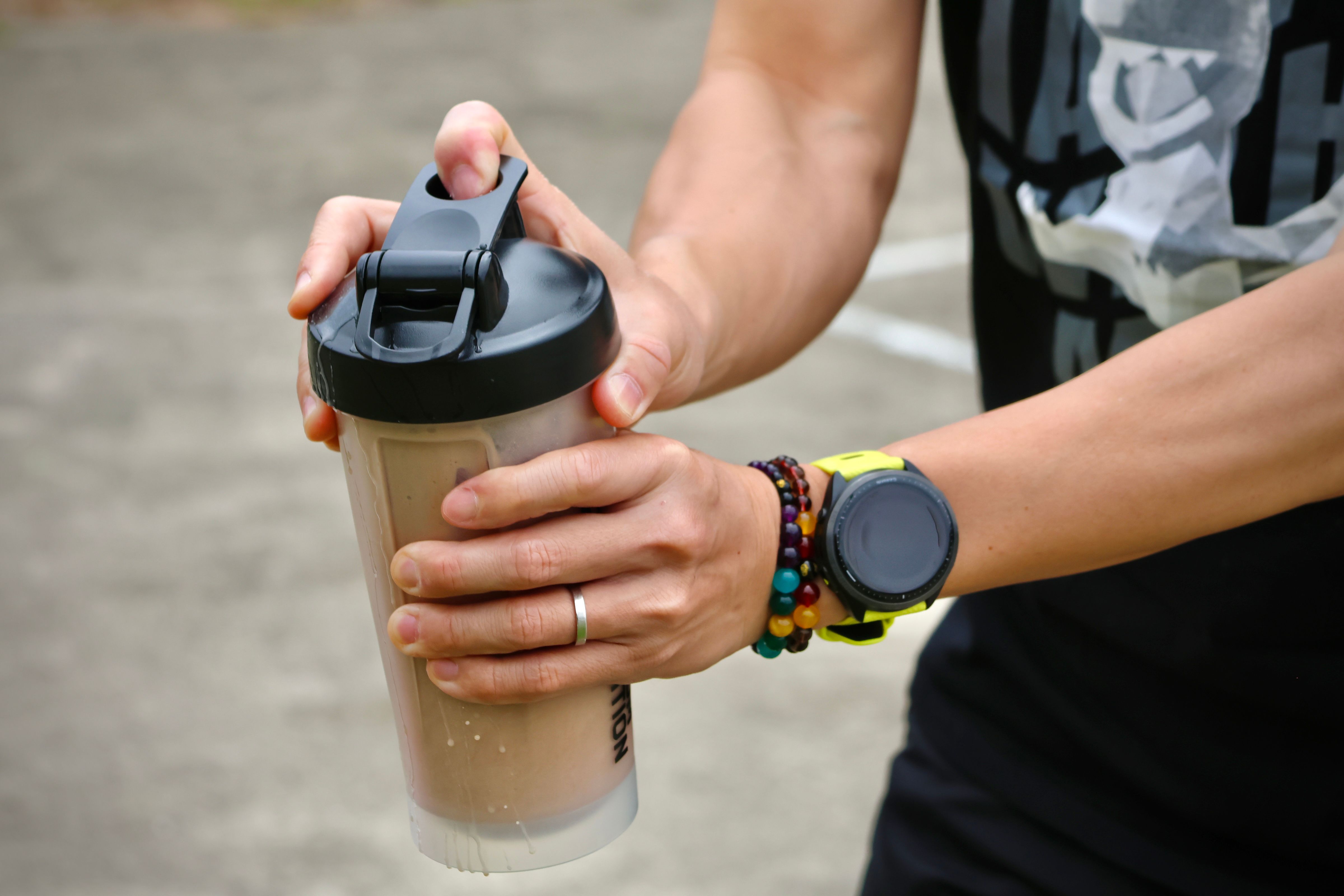 攝取含有 BCAA 的蛋白產品，可以有效恢復肌肉疲勞。（圖片來源：一流教練）
