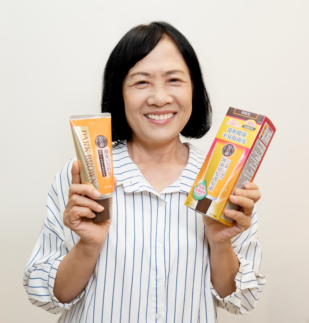 漸進式遮白新救星,實測滿意推薦安心使用! 50惠來自日本樂敦製藥大品牌,品質有保證,口碑也很值得信賴。用過之後很安心,還被周圍的人稱讚好看、變年輕,也能體會海藻染髮護髮霜深受日本女性歡迎,還造成熱銷的原因了。