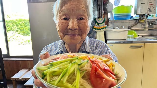 日本網紅最強阿嬤千代奶奶