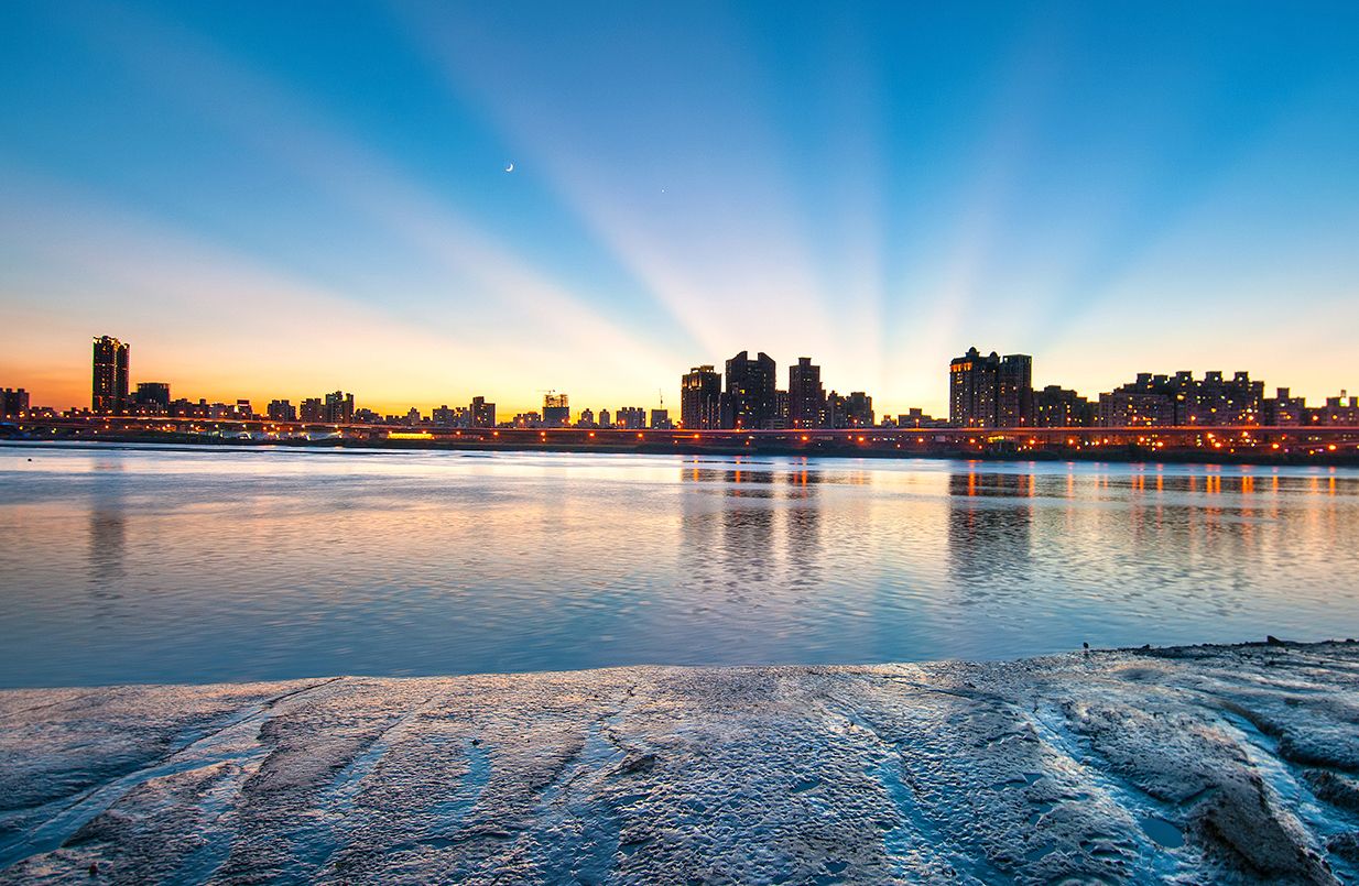 夕陽景點台北大稻埕碼頭