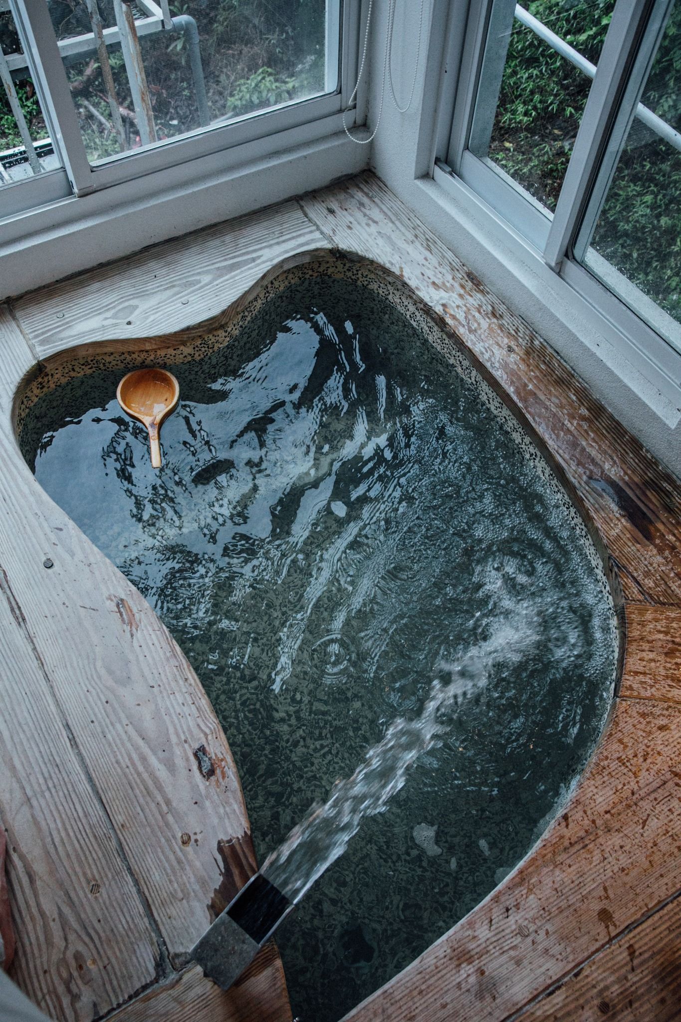 2026溫泉飯店推薦 高雄 草地人溫泉會館（草地人民宿）